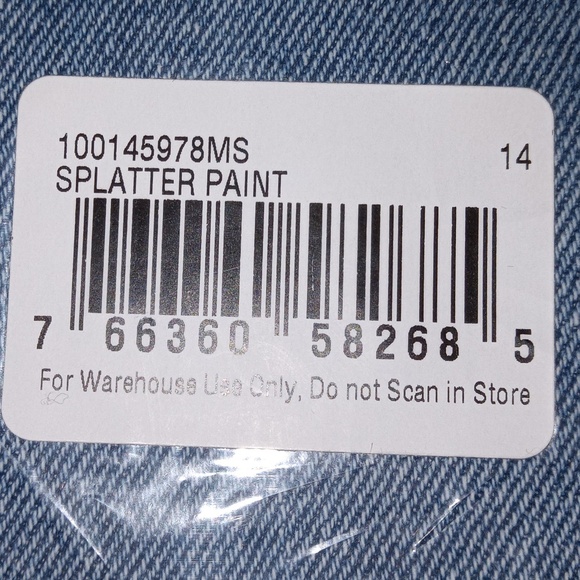 MACY's: Women's Style & Co Curvy-Fit Straight Cropped Mom Jeans - Picture 4 of 4